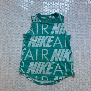 Girls Nike sleeveless top